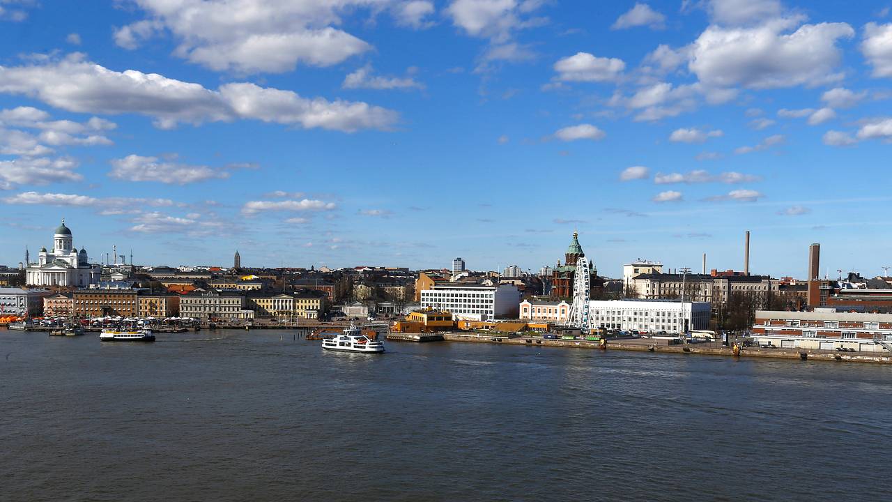 В соседней с Россией стране НАТО вырос подземный город-бомбоубежище с саунами и церквями. К чему она готовится?