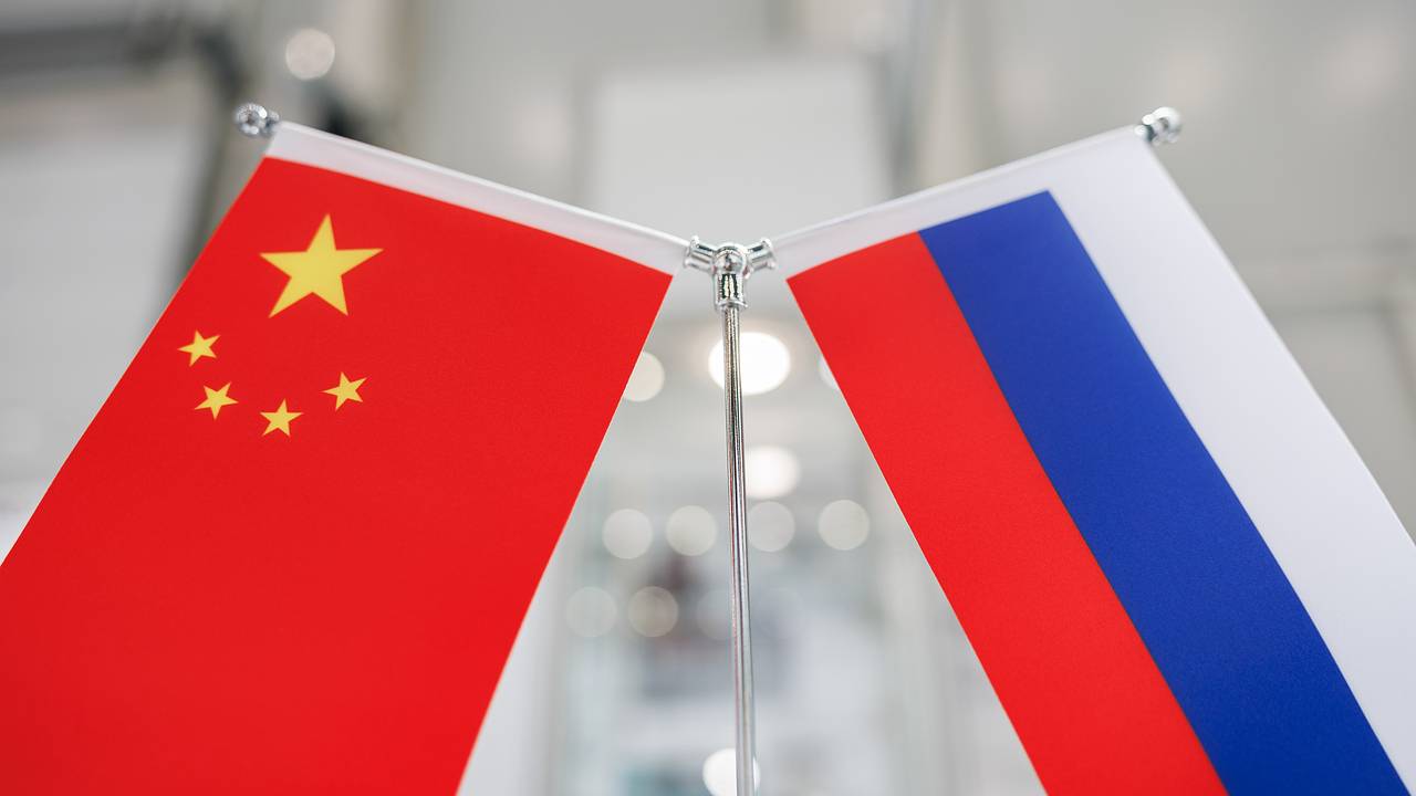 Россия стала активнее торговать с партнером по БРИКС Россия стала активнее торговать с партнером по БРИКС