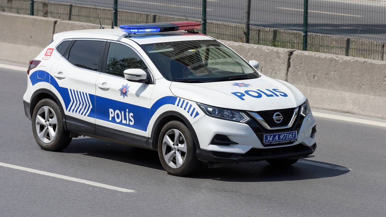 Туриста нашли бездыханным в автодоме в Турции