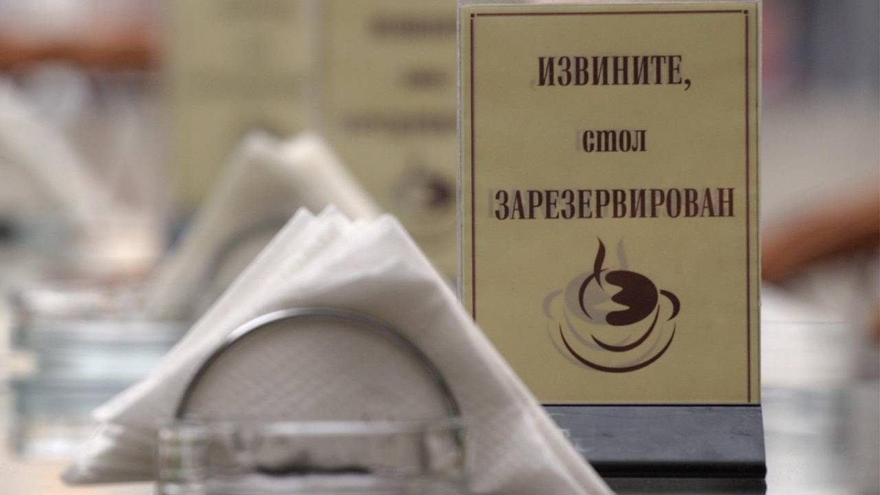Замкомандира из «Ахмата» с наградами не пустили в кафе Замкомандира из «Ахмата» с наградами не пустили в кафе