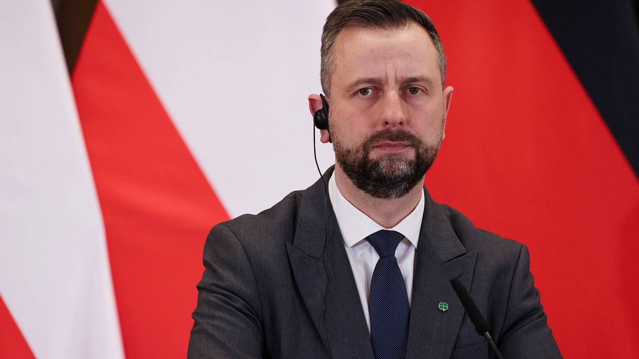 Польша подняла истребители из-за России