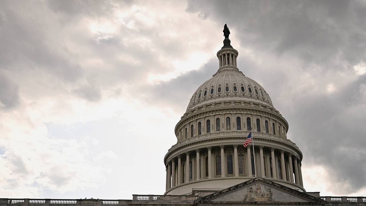 В США скептически отнеслись к новым санкциям против России В США скептически отнеслись к новым санкциям против России