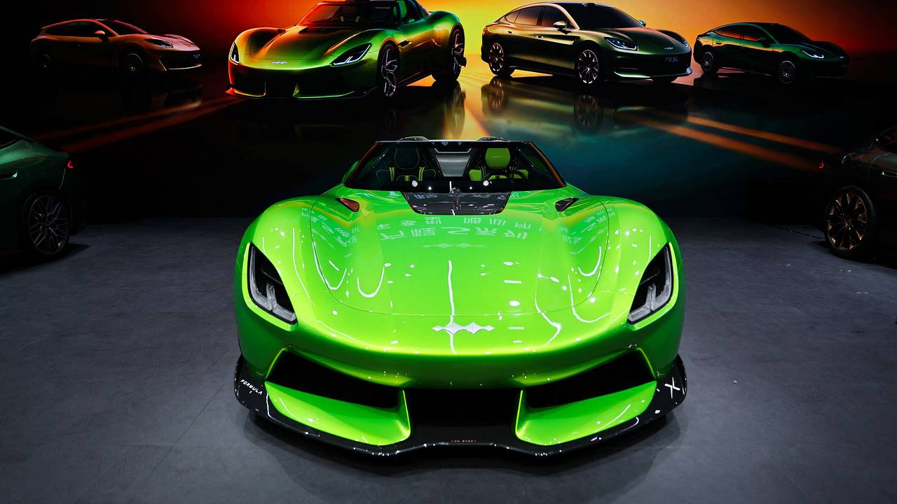 Китайский производитель оценил шансы потягаться с Toyota Китайский производитель оценил шансы потягаться с Toyota