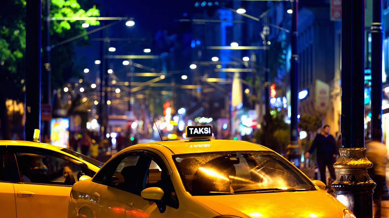 Туроператор назвал преувеличенными сообщения о конфликтах с таксистами в Бодруме