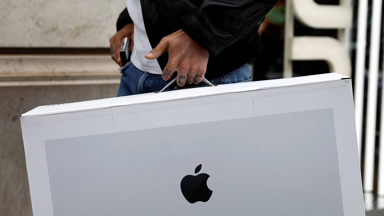 Apple стала самой дорогой компанией в мире