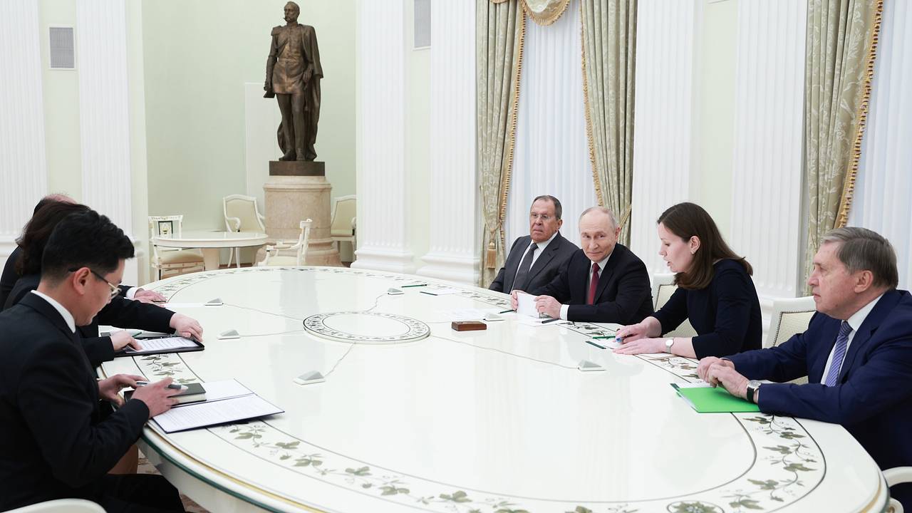 Путину передали послание от Ким Чен Ына