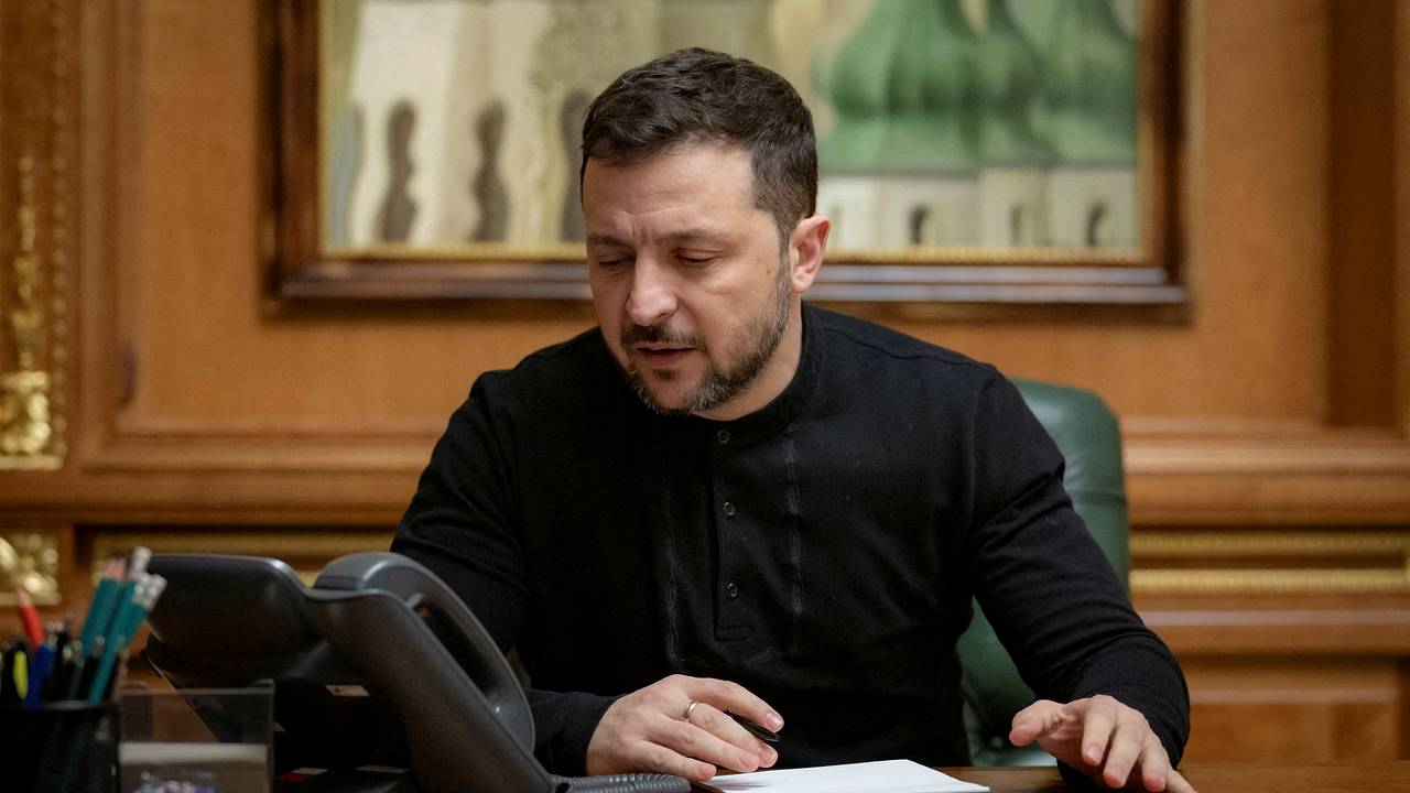 Зеленский созвонился с новым премьером Великобритании