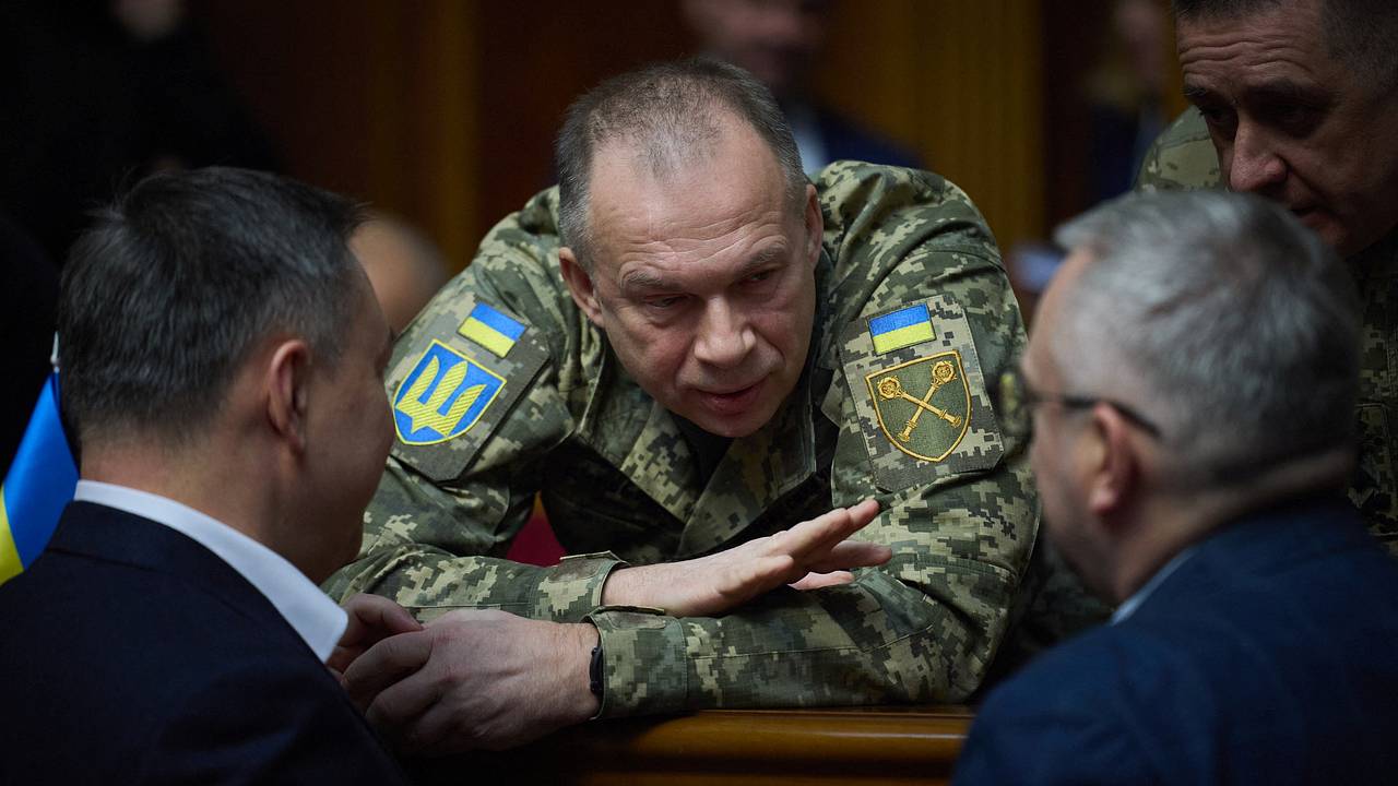 ВСУ предрекли сложности в случае отставки Сырского