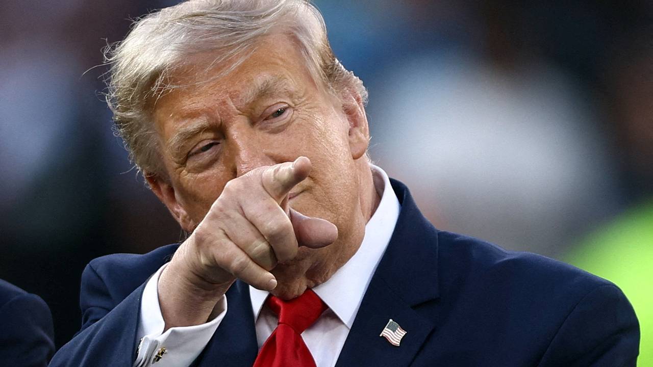 Трамп оценил свой разговор с новым премьером Британии Трамп оценил свой разговор с новым премьером Британии