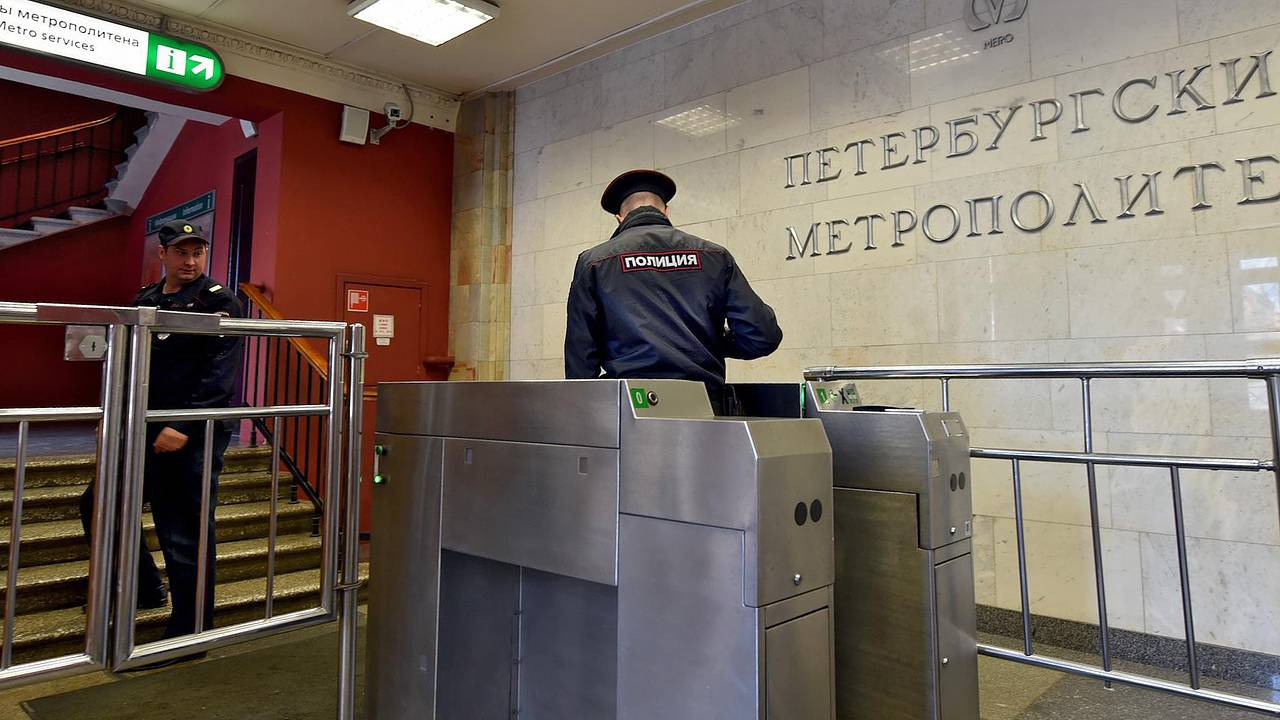 В метро Петербурга задержали готовившего теракт против сотрудника ОПК украинского агента