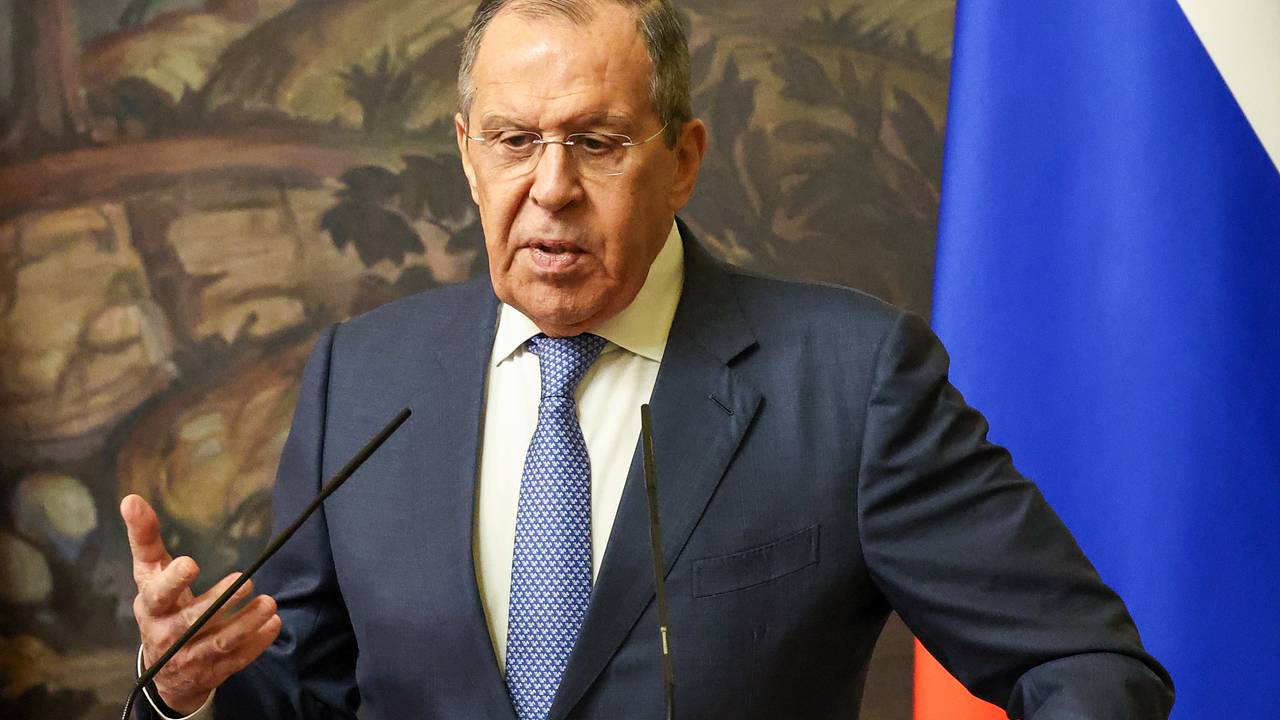 Лавров высказался о желании Германии получить ядерное оружие