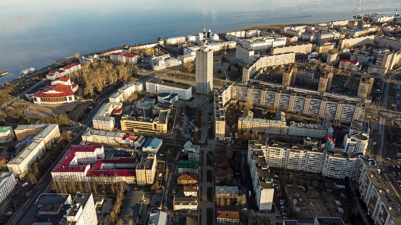 Стали известны любимые города туристов-одиночек в России Стали известны любимые города туристов-одиночек в России