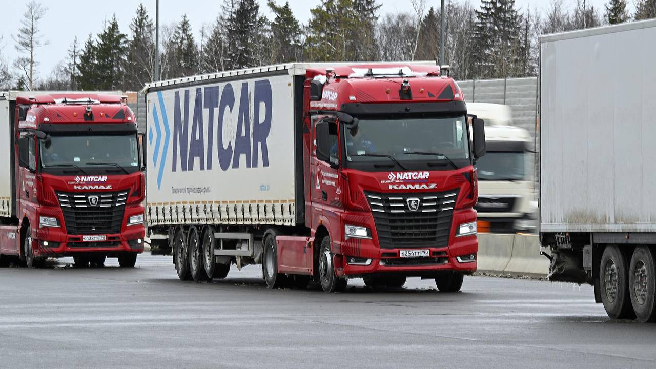«КамАЗ» назвал сроки выхода на дороги беспилотных грузовиков без участия человека «КамАЗ» назвал сроки выхода на дороги беспилотных грузовиков без участия человека