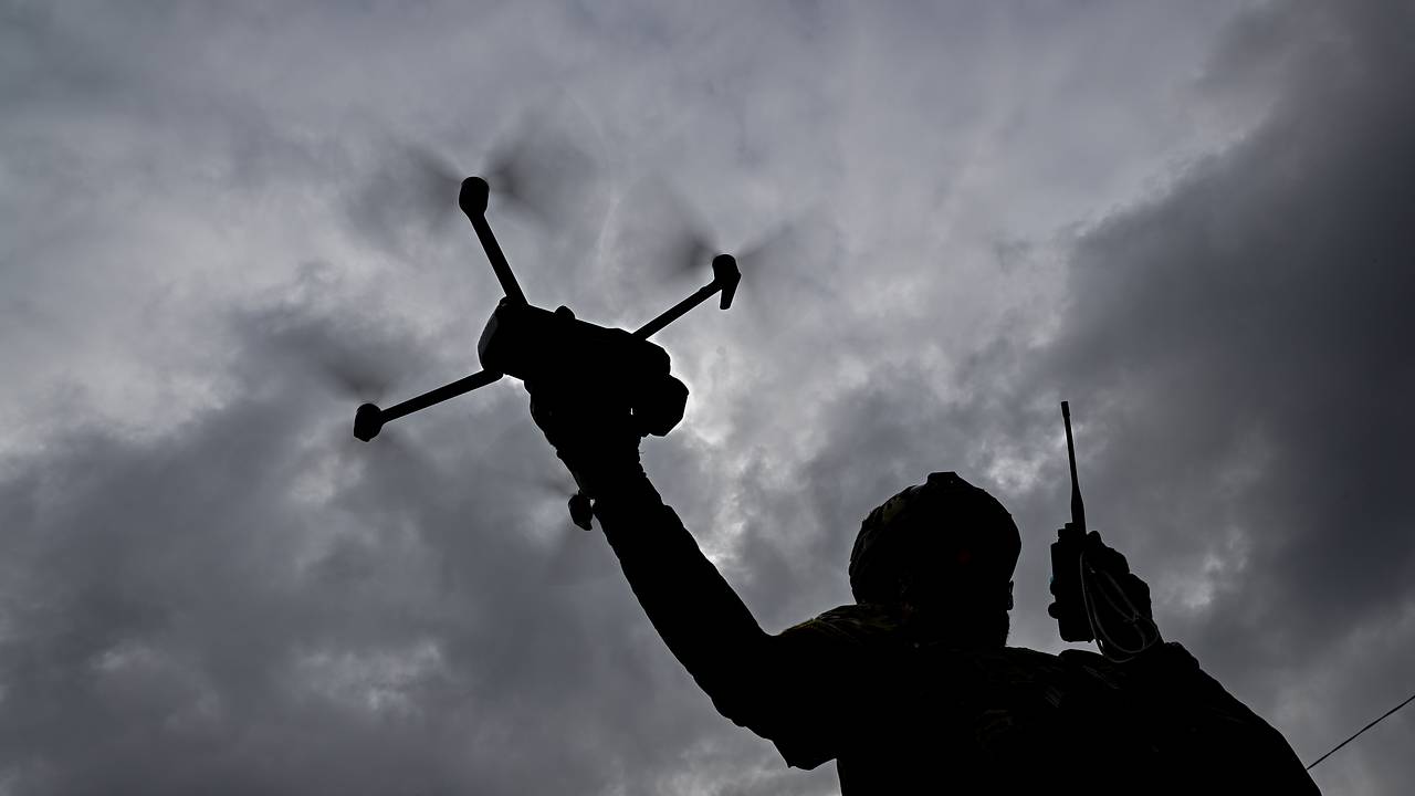Российский боец оценил возможность установки стрелкового оружия прямо на дроны
