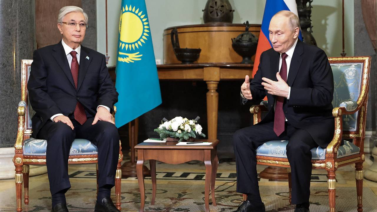 Песков оценил позицию Токаева по Украине