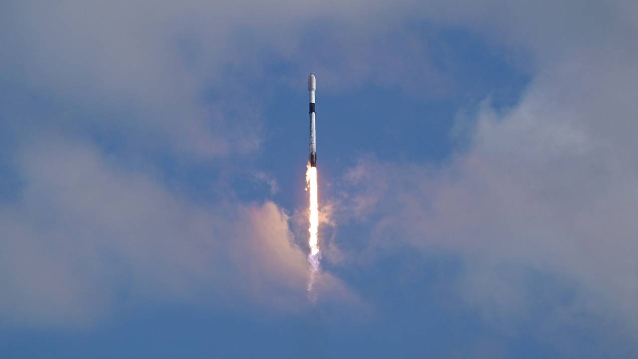 Ступень SpaceX врежется в Луну Ступень SpaceX врежется в Луну