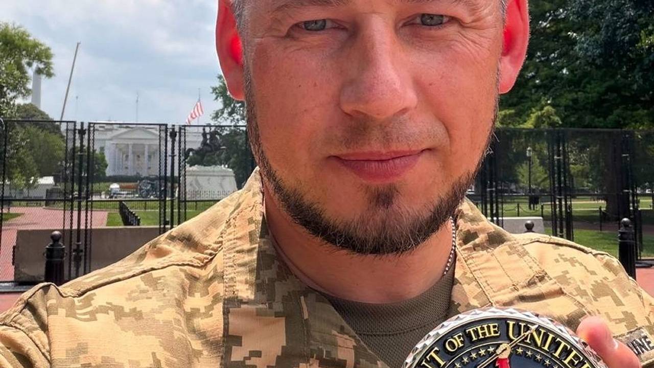 Член делегации Зеленского получил медаль от Трампа