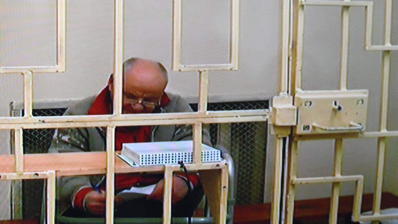 Нажившему миллионы на «Патриоте» бывшему российскому генералу смягчили приговор