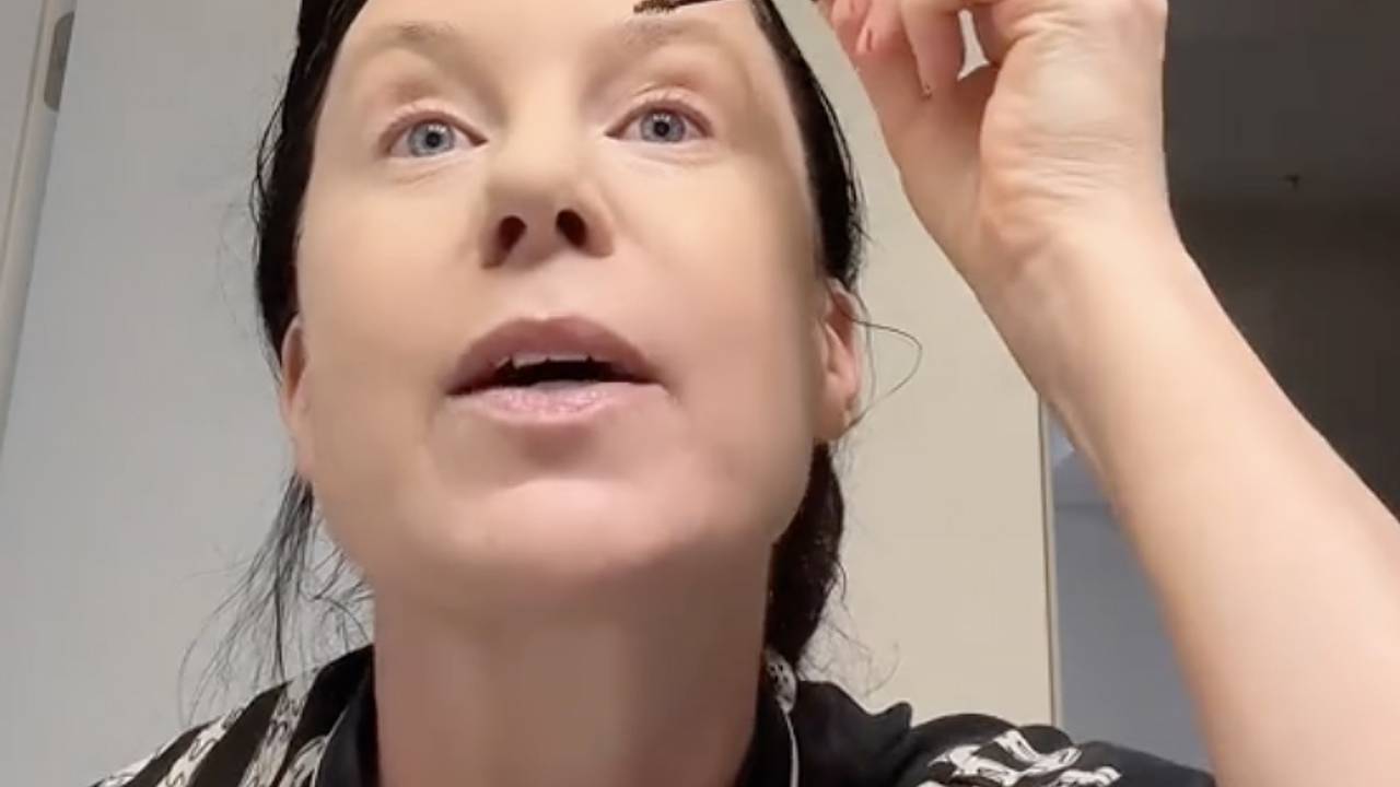 49-летняя блогерша с болезнью Альцгеймера сделала эвтаназию 49-летняя блогерша с болезнью Альцгеймера сделала эвтаназию