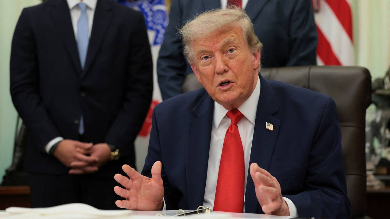 Названы три сценария действий Трампа против Ирана