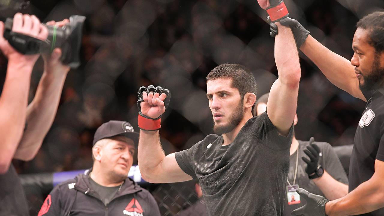 Оценены шансы Махачева защитить чемпионский пояс UFC Оценены шансы Махачева защитить чемпионский пояс UFC