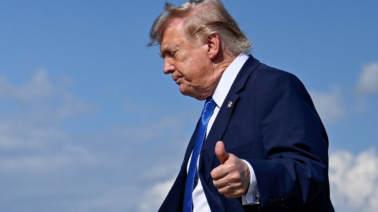 Трамп посоветовал поставить на переход Гренландии под контроль США до конца его срока