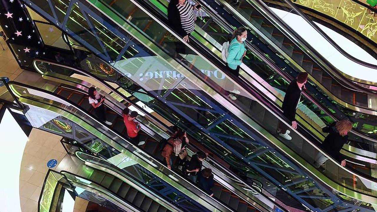 Московские торговые центры столкнулись с массовым закрытием магазинов