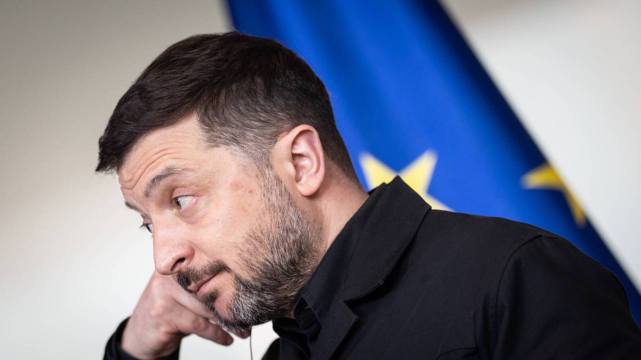 Зеленский ввел санкции против украинского предприятия