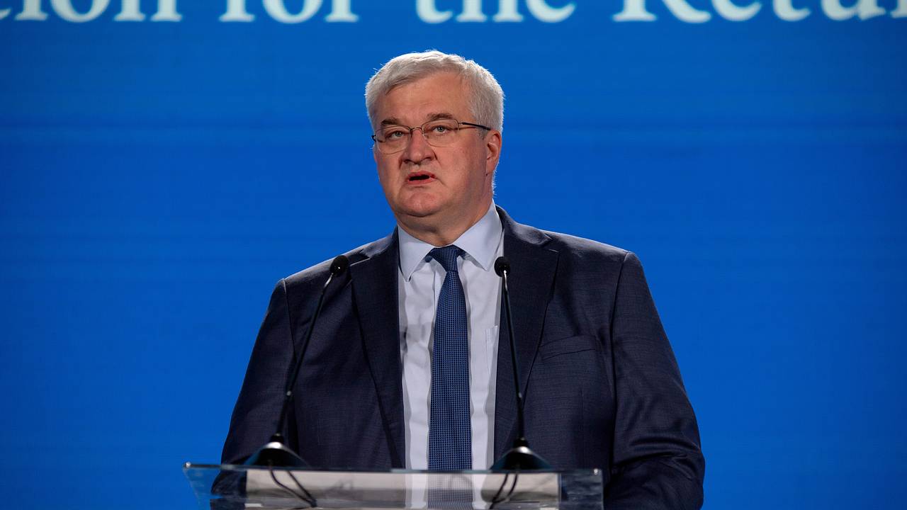 Глава МИД Украины сделал заявление после одобрения в США новых санкций против России