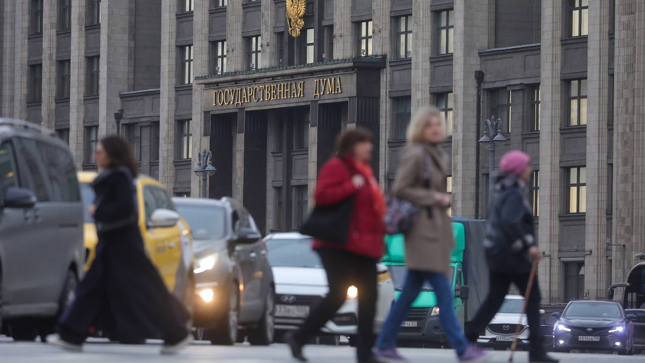 «Яблоко» сняли с выборов в Госдуму