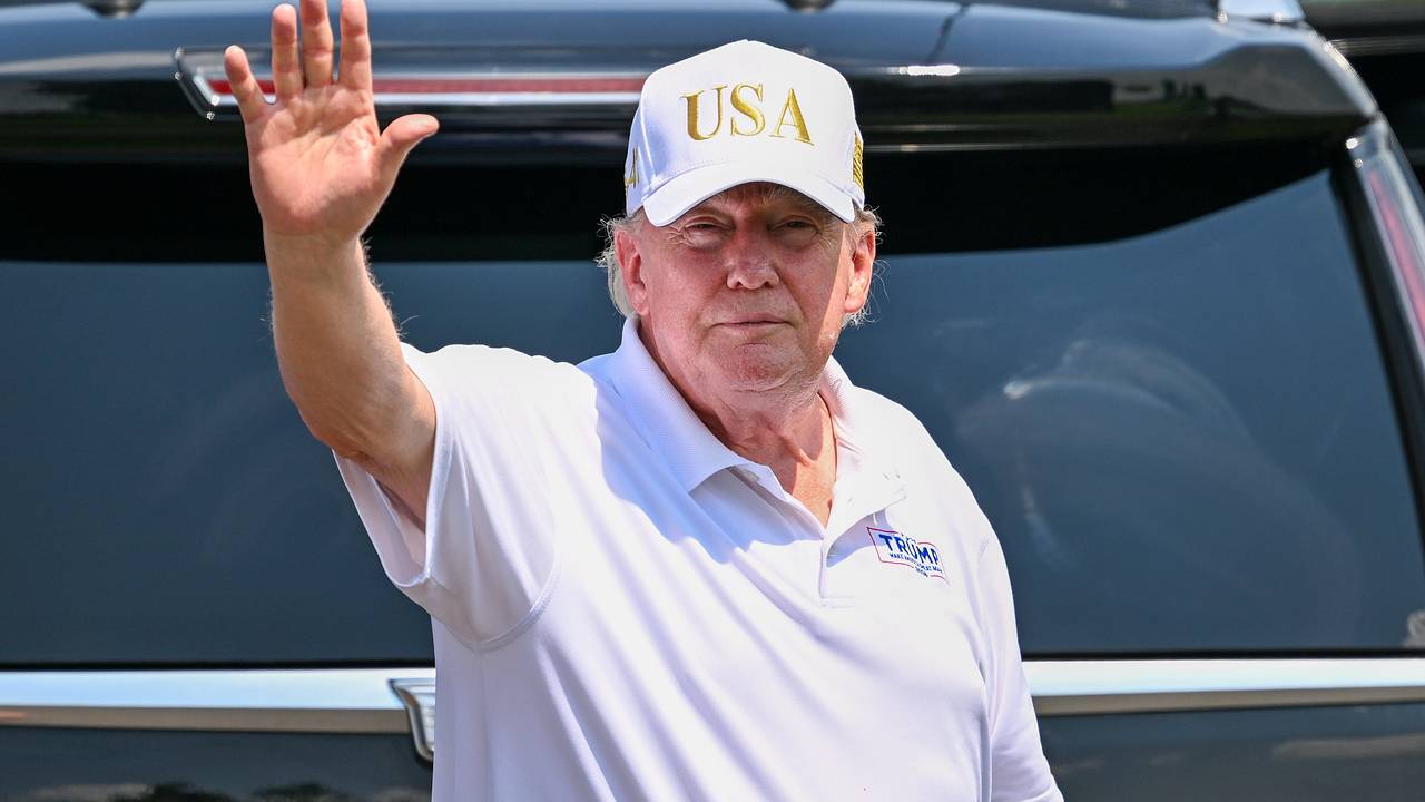 Трамп сыграл в гольф под охраной ЗРК