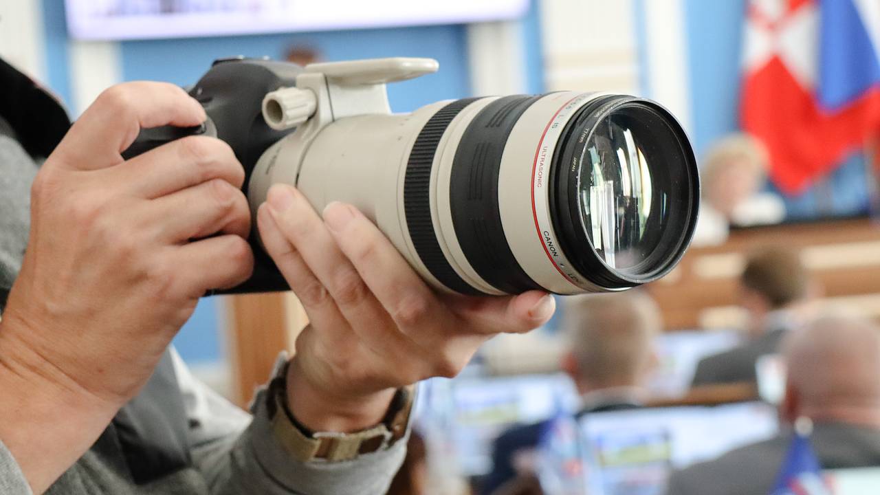 Россияне устремились за цифровыми фотоаппаратами