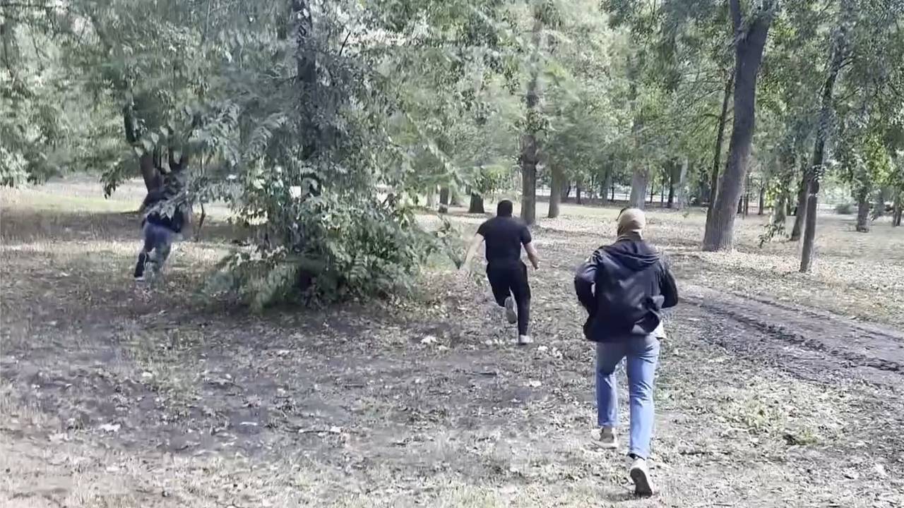 Планировавший убийство офицера Минобороны России мужчина попал на видео