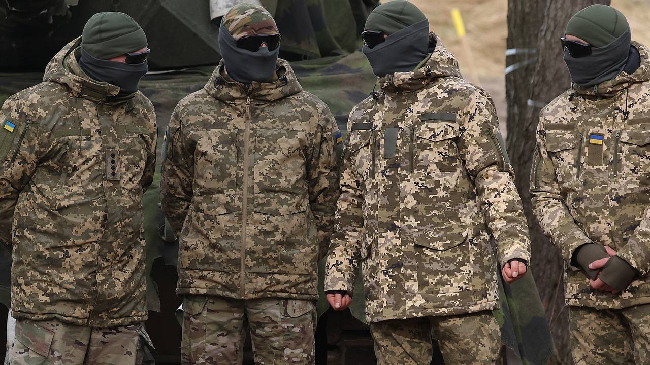 Несколько сотен украинцев сбежали с учений в Германии