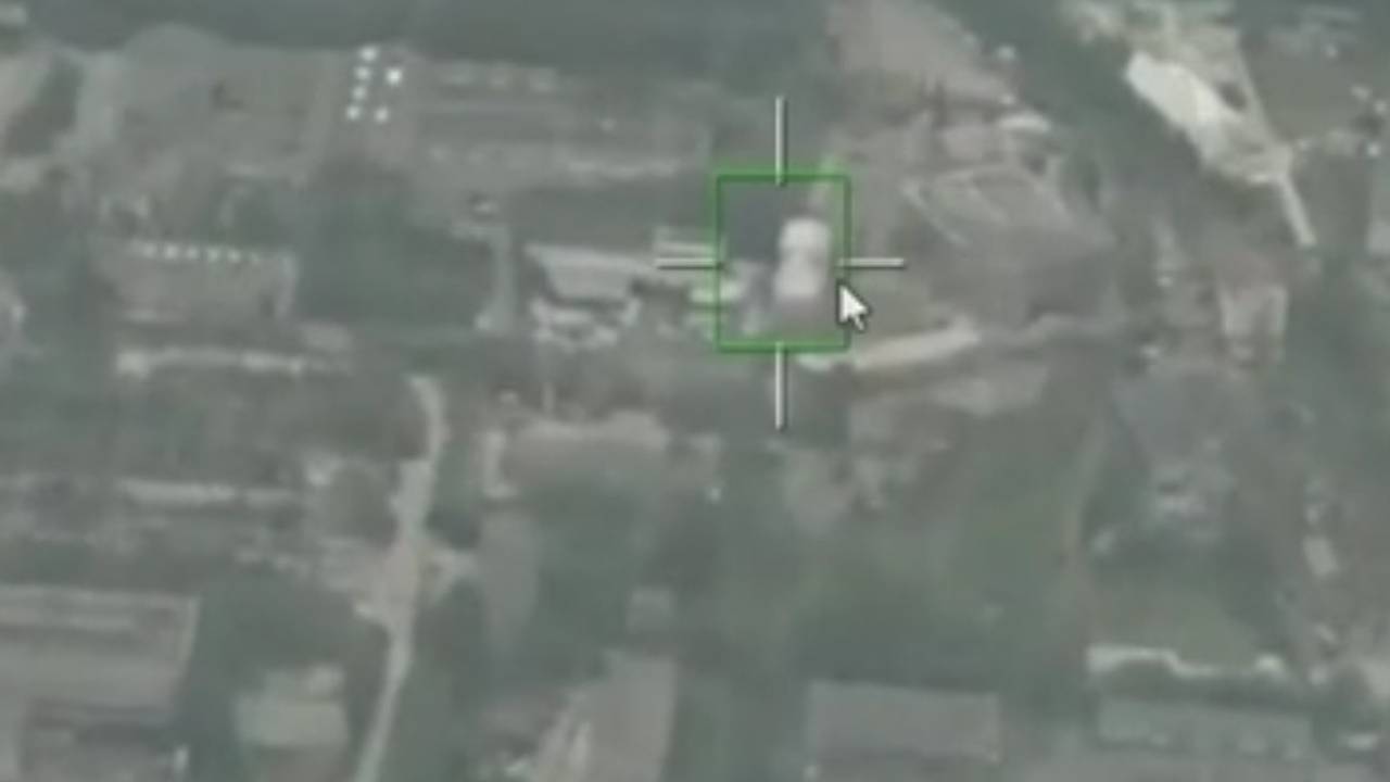 Минобороны показало серию российских ударов под Киевом