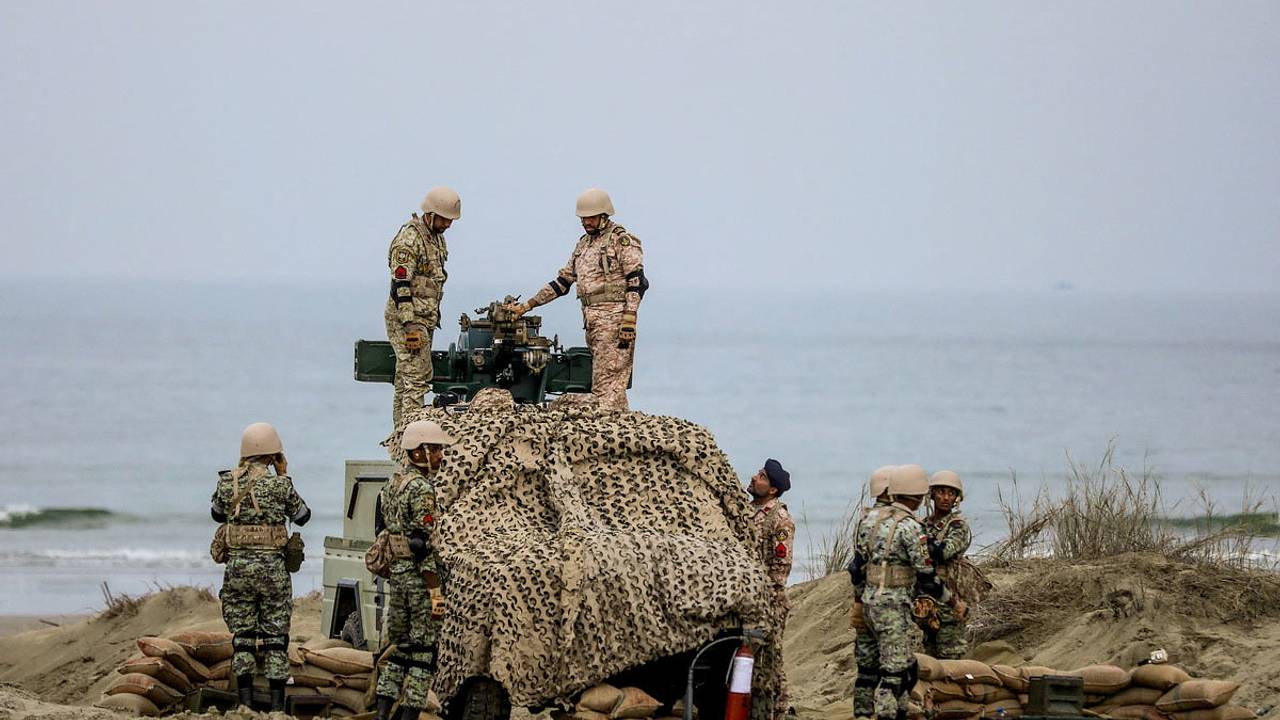 В Иране сообщили о смене военной доктрины
