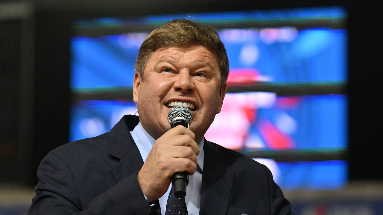 Российский футбольный клуб пригрозил судом комментатору Губерниеву