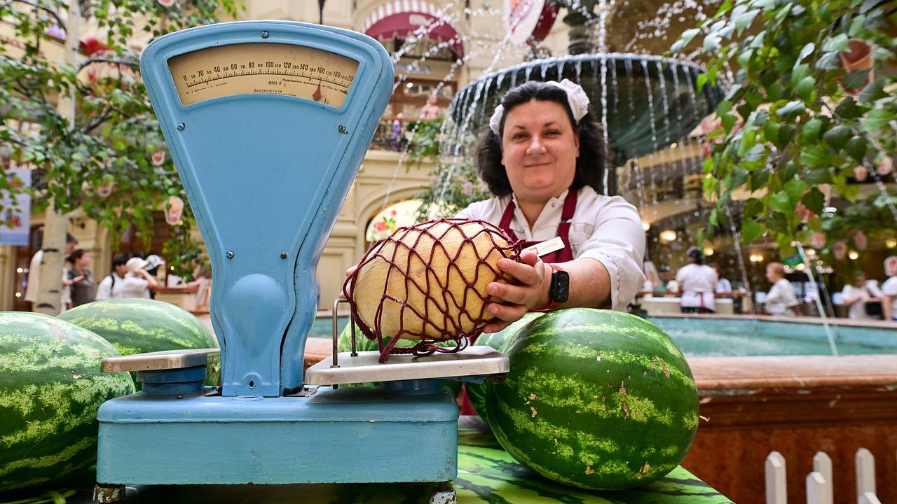 Цены на дыни и арбузы в России изменились