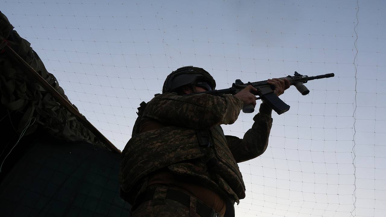 Польшу уличили в попытке получить доступ к украинским технологиям