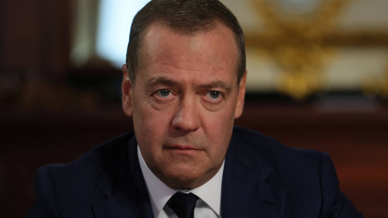 Медведев высказался об отношениях России и НАТО