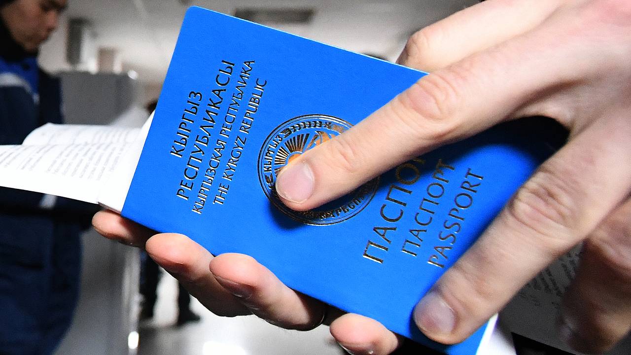 «Резиновую» однушку с мигрантами обнаружили в российском городе