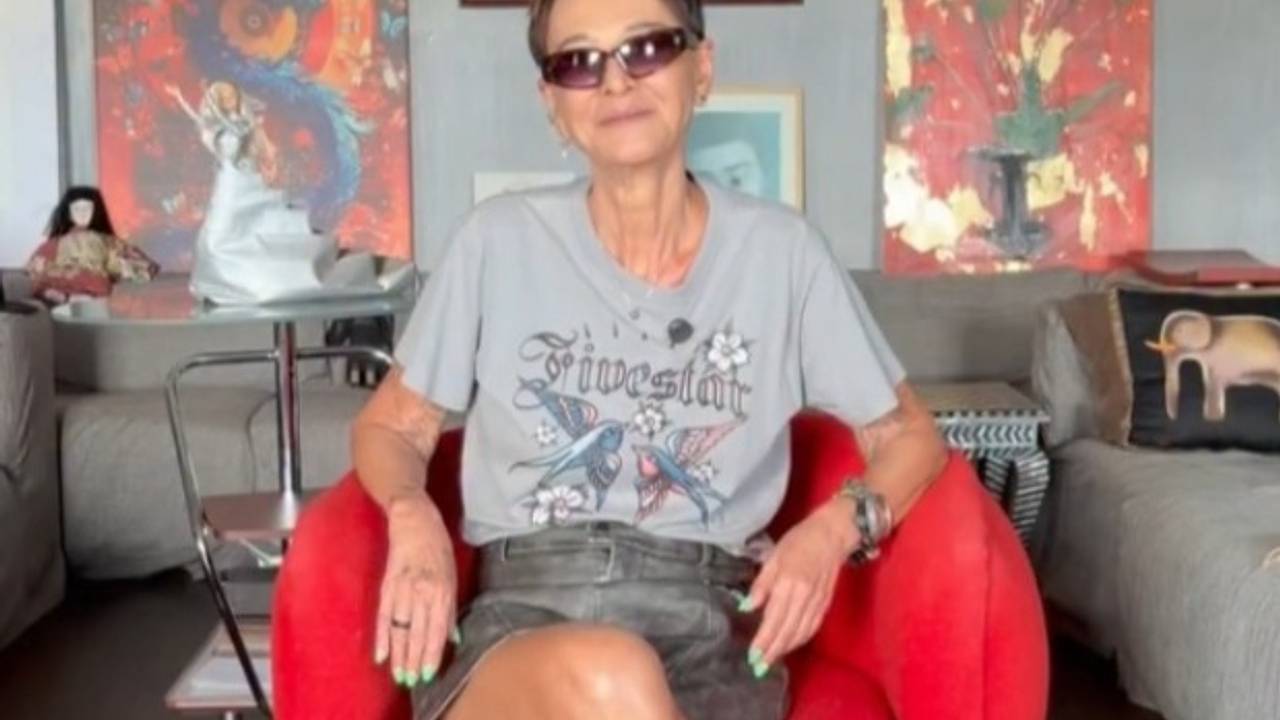 Ирина Хакамада высказалась о коротких шортах в 70 лет Ирина Хакамада высказалась о коротких шортах в 70 лет