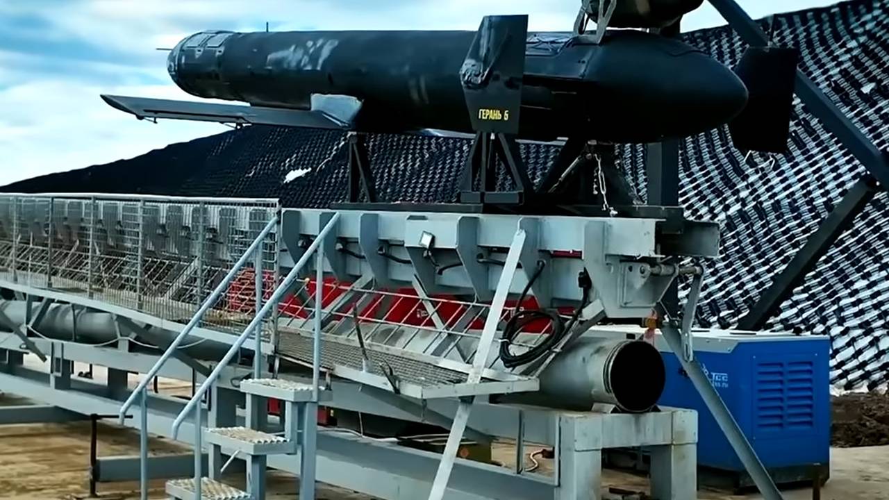 Российскую ракету-дрон назвали оружием комбинированного удара Российскую ракету-дрон назвали оружием комбинированного удара