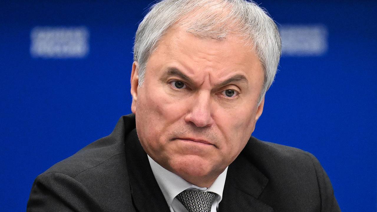 Володин прокомментировал фейковое видео с заявлением о бензине