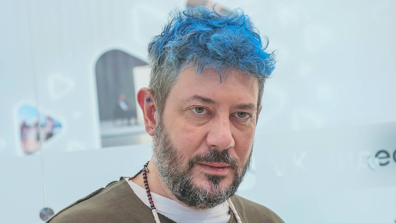 Артемий Лебедев пожаловался на «ужасные страшные мозоли»