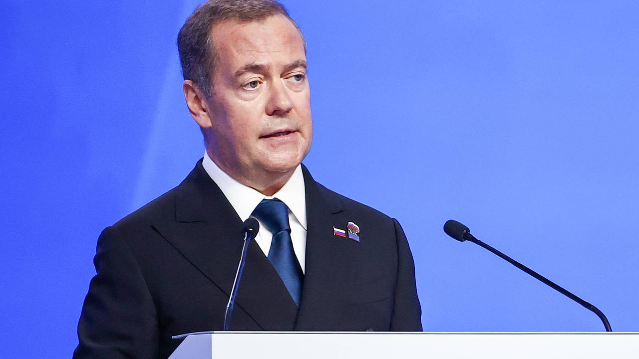 Медведев высказался о необходимости мобилизации
