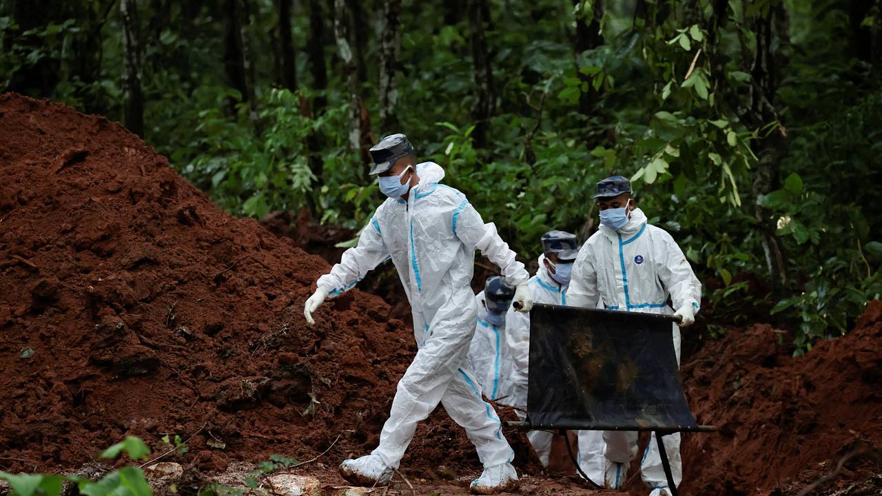 Число пропавших после наводнения в Непале россиян выросло Число пропавших после наводнения в Непале россиян выросло