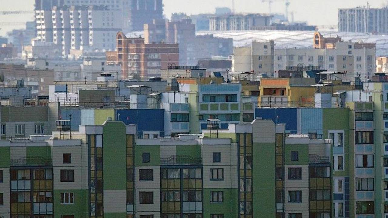 Назван способ купить квартиру в России дешевле