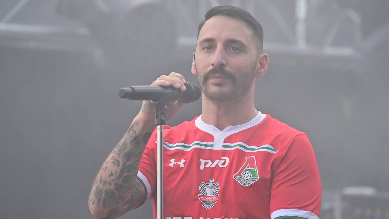 L'One повредил глаза во время концерта