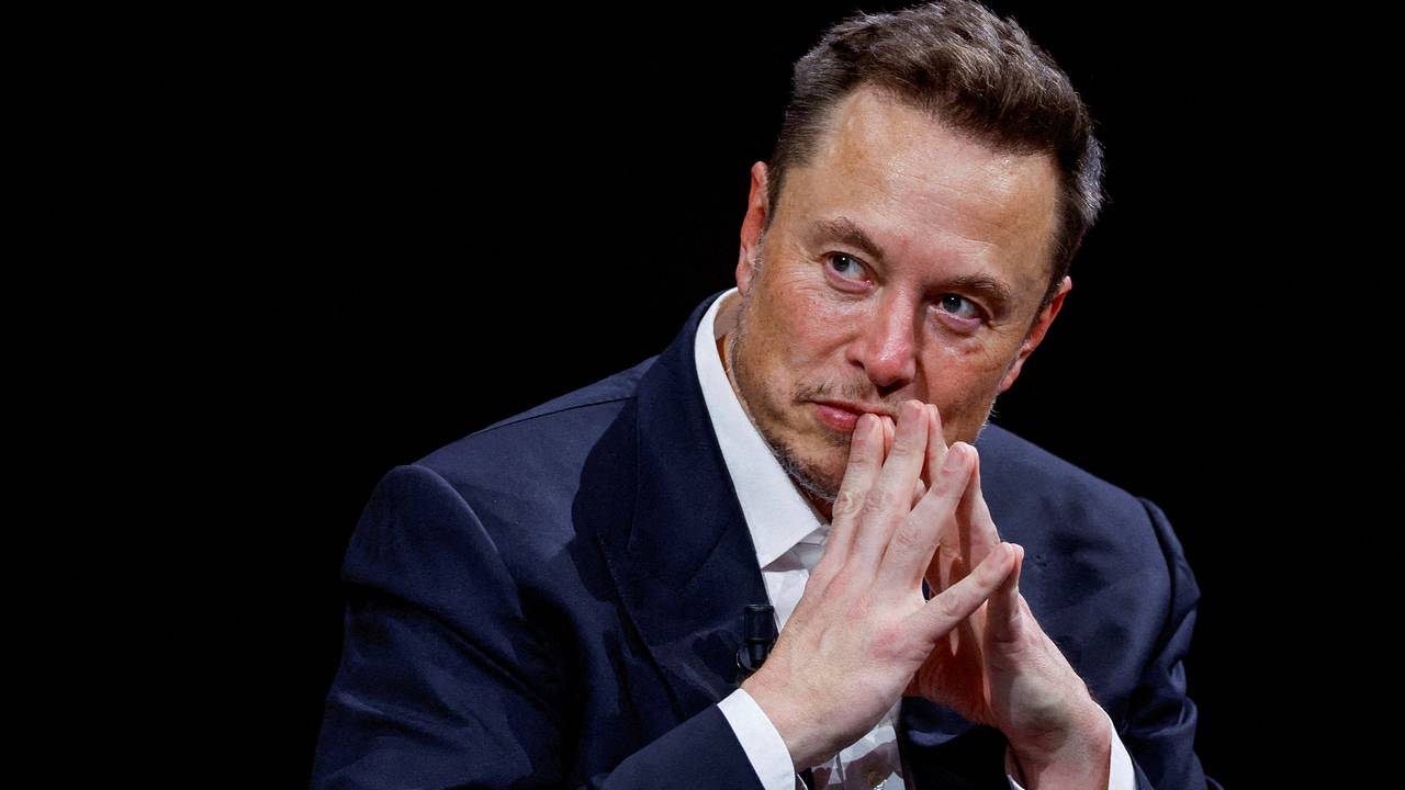 Нежелание Маска расширять возможности Starlink для Украины объяснили